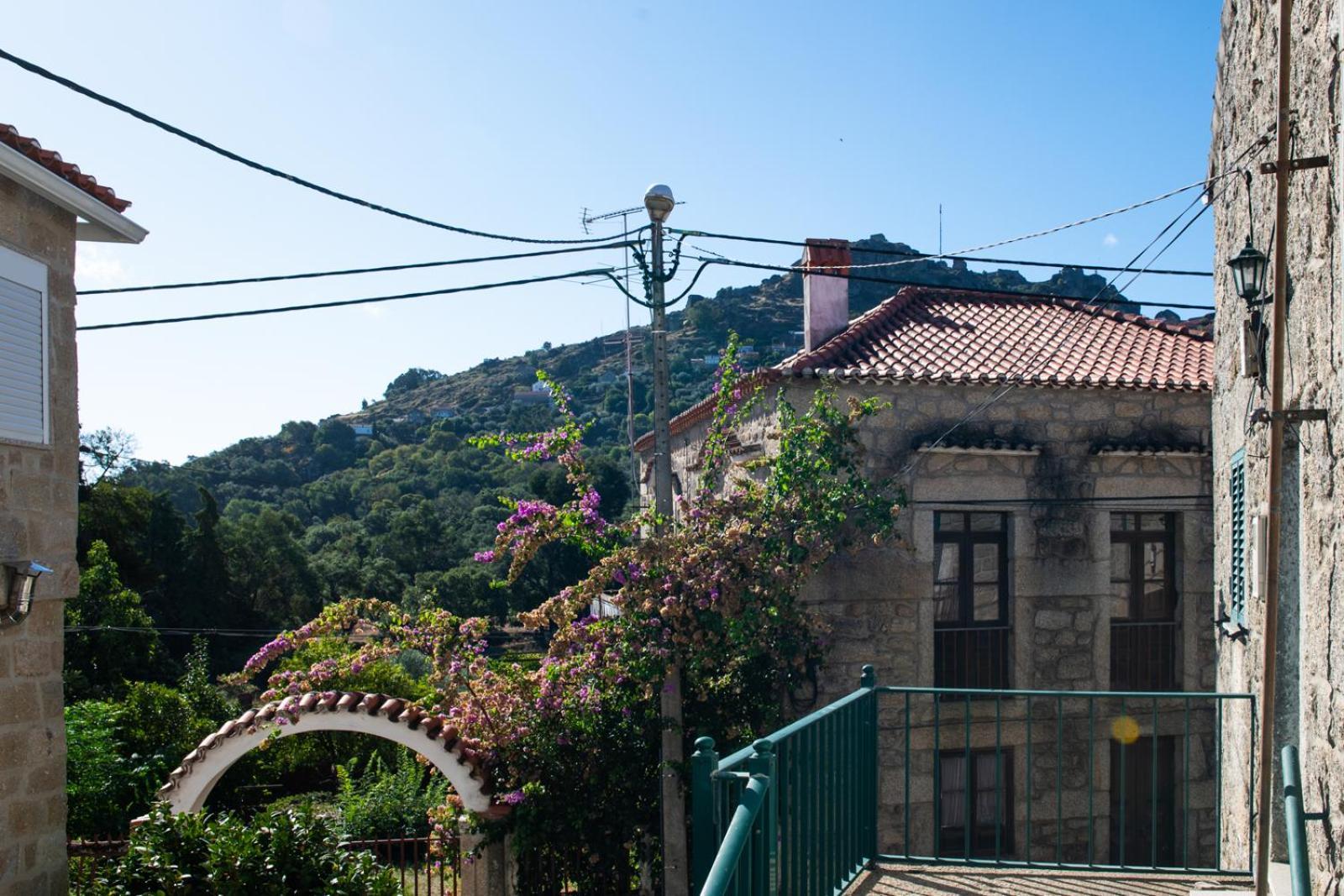 Casa Do Guardado Villa Monsanto Bagian luar foto
